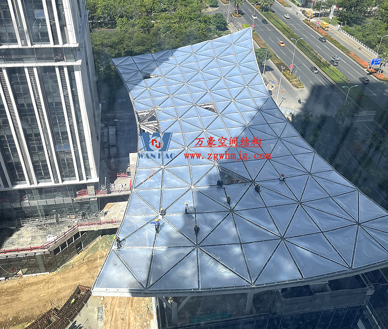 縱使烈日炎炎，腳步從未止歇！海南這個ETFE氣枕膜項目施工進度有最新消息