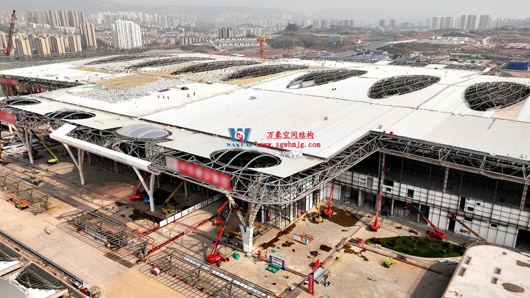 重慶東站站房正在加速建設(shè)，全力繪就項目新篇章